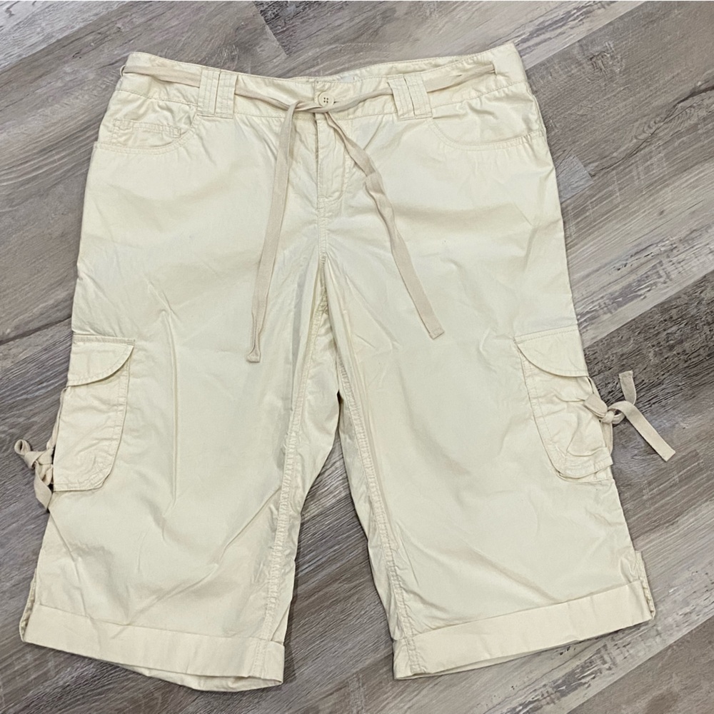SO - Women’s Cargo Tie Capri - White - Size 15 Junior